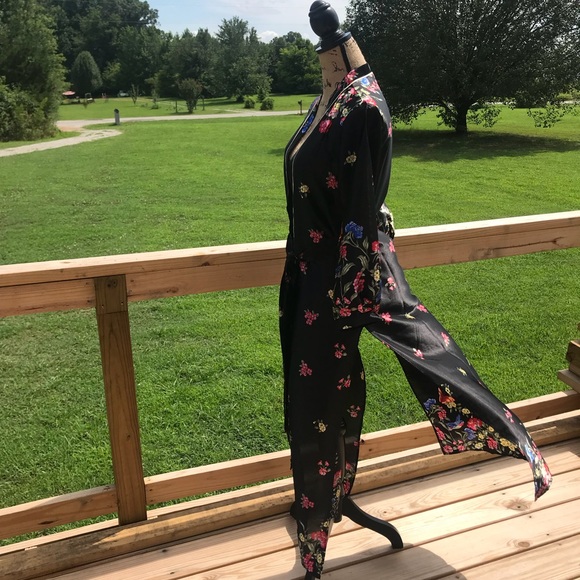 ✨New! Black Floral Print Bubble Sleeve Kimono⭐️5⭐️ - Picture 4 of 6